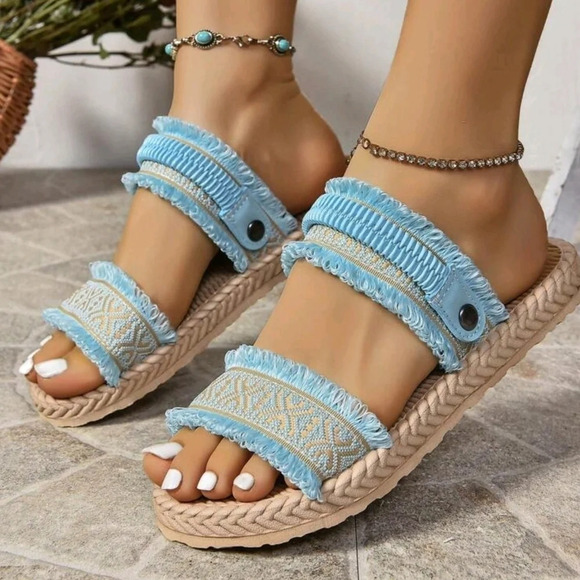 Women's Woven Fringed Round Toe Flat Sandals Bohemian Style) - Picture 1 of 7